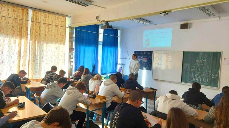 Provođenje preventivnih radionica „Klikni za nenasilje! Angažiraj se za sigurnost“ u zagrebačkim osnovnim i srednjim školama