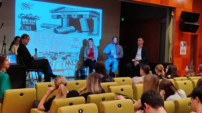 "Utjecaj medija na mlade", panel u organizaciji učenika Prehrambeno-tehnološke škole
